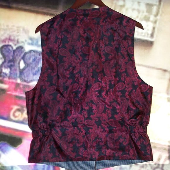 Reversible Mens Vest - Picture 4 of 6